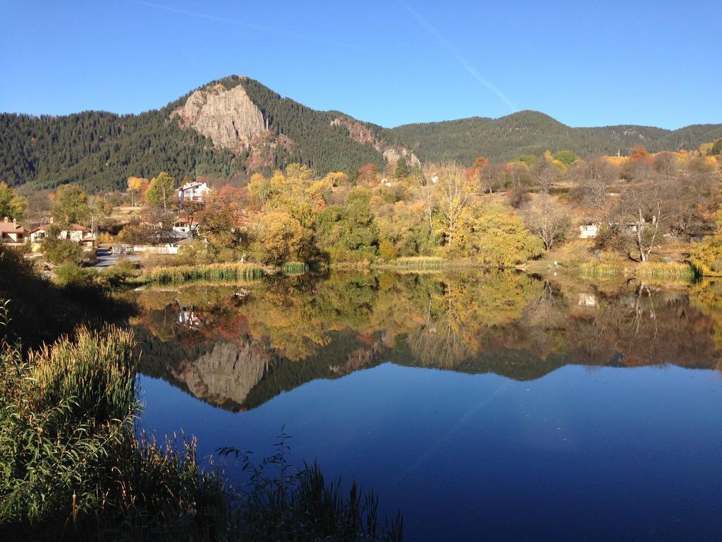Семеен Хотел Кристал Smolyan Bagian luar foto