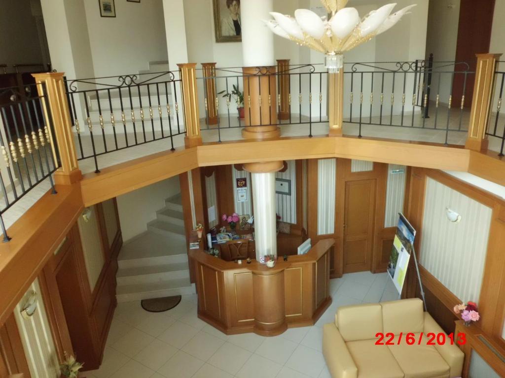 Семеен Хотел Кристал Smolyan Bagian luar foto